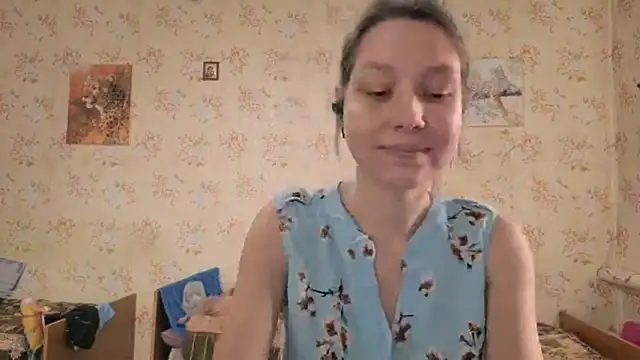 QutieDaSweet online show from October 6, 2025, 6:11 am