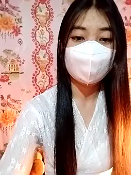 Snapshot of Damhan12 chatting on December 17, 2025, 4:18 am Damhan12 online show from December 17, 2025, 4:18 am