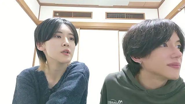 Snapshot of komei_abe chatting on October 24, 2025, 3:30 pm komei abe online show from October 24, 2025, 3:30 pm