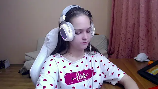 SharybbFace online show from October 16, 2025, 3:35 pm