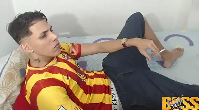 Snapshot of kingfm chatting on December 7, 2024, 9:33 pm kingfm online show from December 7, 2024, 9:33 pm