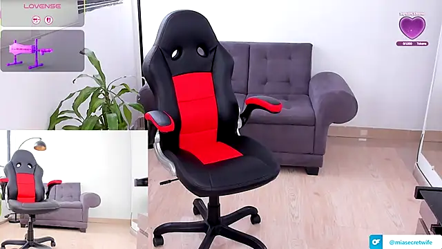 MIA HERNANDEZ HOT online show from November 28, 2025, 8:11 pm