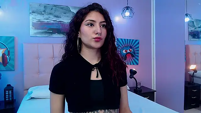 Snapshot of Sabriinaa_Foxx chatting on October 12, 2025, 2:21 am Sabriinaa Foxx online show from October 12, 2025, 2:21 am