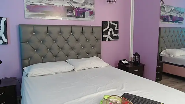 Snapshot of Sabriinaa_Foxx chatting on December 3, 2025, 3:43 pm Sabriinaa Foxx online show from December 3, 2025, 3:43 pm