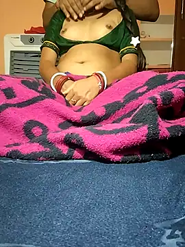 Snapshot of monarani5986 chatting on November 13, 2025, 3:55 pm monarani5986 online show from November 13, 2025, 3:55 pm