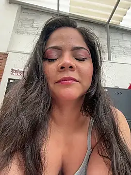 Snapshot of ROUSE_SINCLAIR chatting on February 16, 2026, 6:59 pm ROUSE SINCLAIR online show from February 16, 2026, 6:59 pm