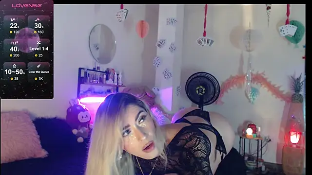 danny 1hotcute online show from June 21, 2026, 4:59 am