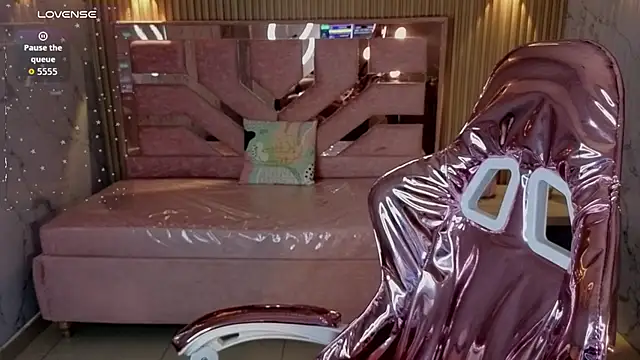 lilith4 s online show from March 23, 2026, 8:13 pm