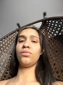 Snapshot of Isabella-Teen chatting on October 21, 2025, 2:45 am Isabella-Teen online show from October 21, 2025, 2:45 am