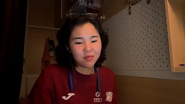 JennyCarpenter online show from May 16, 2026, 11:03 pm