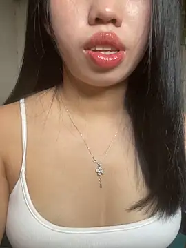 Snapshot of Rose-babyx chatting on May 14, 2026, 3:13 am Rose-babyx online show from May 14, 2026, 3:13 am