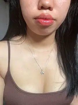 Rose-babyx online show from June 15, 2026, 2:14 am