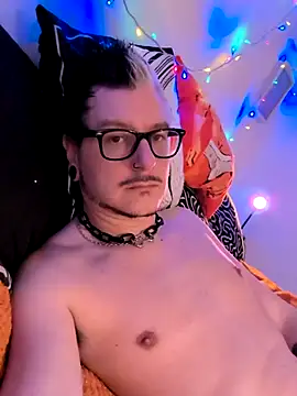 Snapshot of cruiserpup chatting on October 19, 2025, 1:12 pm cruiserpup online show from October 19, 2025, 1:12 pm