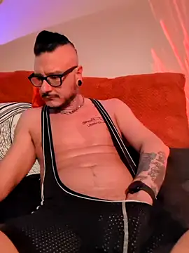 cruiserpup online show from February 7, 2026, 8:12 pm