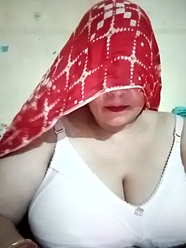 Love-890 online show from October 13, 2025, 3:34 pm