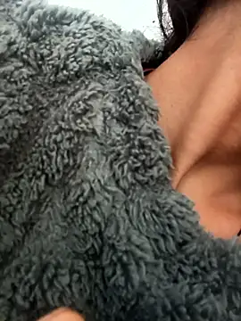 Aaisha-16 online show from January 14, 2026, 3:12 am