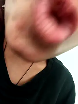 Aaisha-16 online show from March 3, 2026, 3:12 am