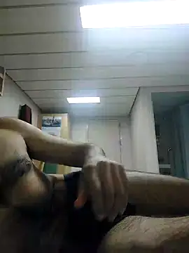 Alecumload online show from December 20, 2025, 2:02 pm