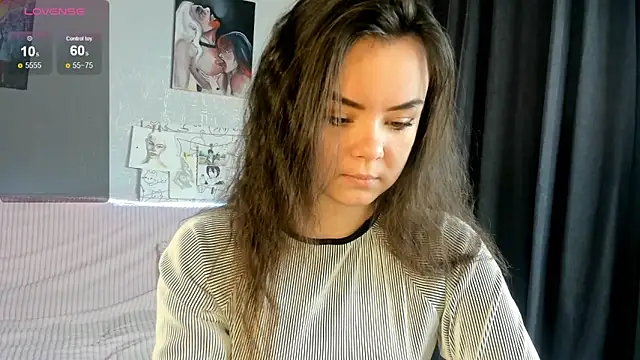 Gentle Ariel online show from December 3, 2025, 1:35 am