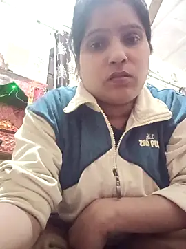 Snapshot of aliya-jaan71 chatting on December 19, 2025, 4:03 pm aliya-jaan71 online show from December 19, 2025, 4:03 pm