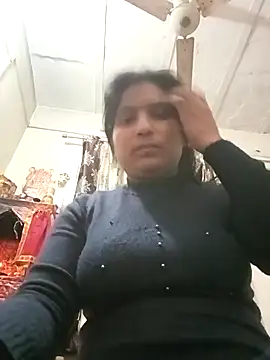 Snapshot of aliya-jaan71 chatting on February 6, 2026, 8:29 am aliya-jaan71 online show from February 6, 2026, 8:29 am