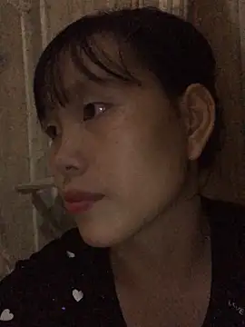 huong-18 online show from October 9, 2025, 2:15 pm