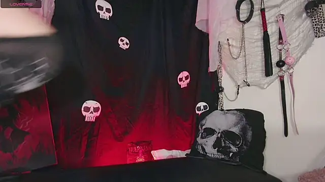 agathaaiko6 online show from November 15, 2025, 12:52 am