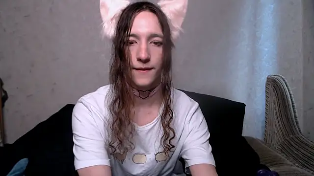 SilverMuse  online show from September 24, 2025, 4:49 am