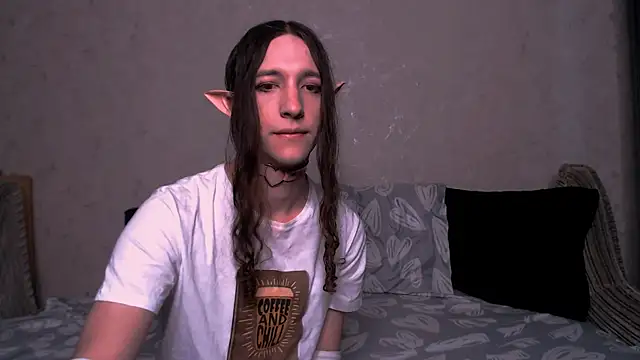 SilverMuse  online show from October 24, 2025, 6:10 am