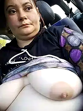 Snapshot of Flacara100 chatting on October 22, 2025, 2:39 pm Flacara100 online show from October 22, 2025, 2:39 pm