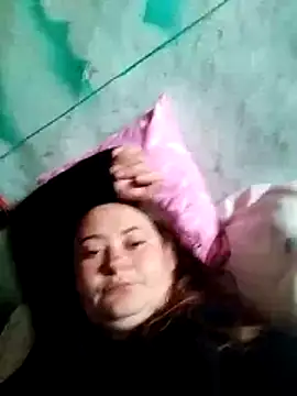 Snapshot of Flacara100 chatting on October 25, 2025, 5:48 am Flacara100 online show from October 25, 2025, 5:48 am