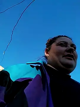 Snapshot of Flacara100 chatting on December 16, 2025, 10:53 am Flacara100 online show from December 16, 2025, 10:53 am