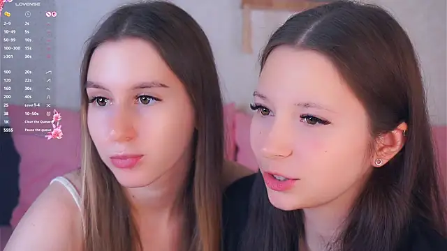 GabrielleLynchard online show from December 5, 2025, 7:21 pm