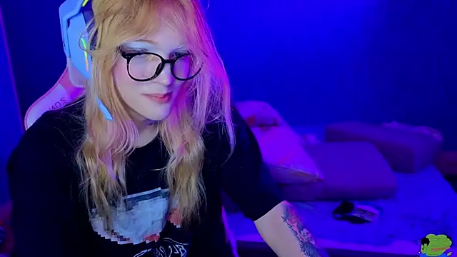 bekvafluttershy online show from November 21, 2025, 1:37 am