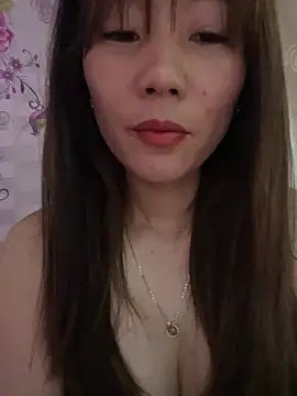 Moon pusy online show from May 28, 2026, 9:12 pm