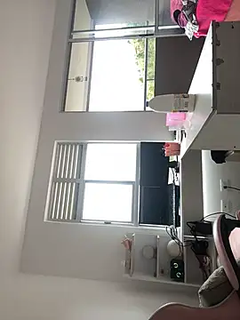 Snapshot of Susy_spark chatting on October 13, 2025, 7:03 pm Susy spark online show from October 13, 2025, 7:03 pm