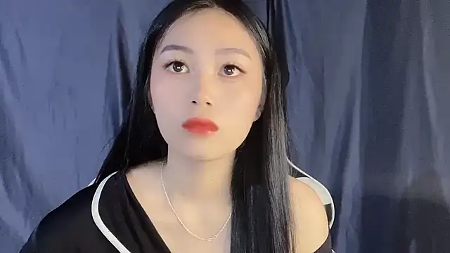 Lyly4757 online show from September 20, 2025, 8:54 pm