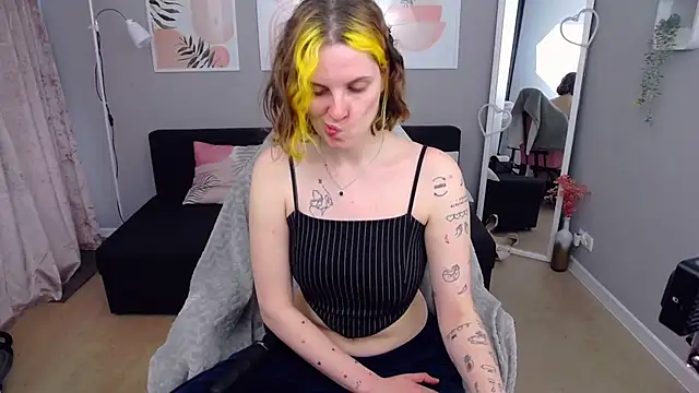 SabrinaRayX online show from April 27, 2026, 12:25 pm