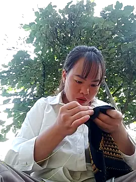 emilyzz online show from November 14, 2025, 1:48 am