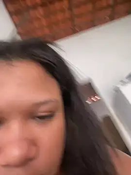 Snapshot of Milenvs chatting on January 16, 2026, 5:06 pm Milenvs online show from January 16, 2026, 5:06 pm