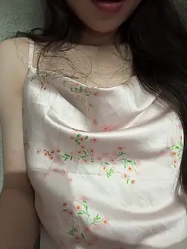 Bella sexy98 online show from May 12, 2026, 2:03 pm