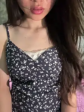 Bella sexy98 online show from May 27, 2026, 2:47 pm