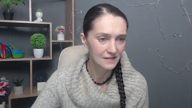 Snapshot of TayaFinch chatting on November 11, 2025, 1:44 pm TayaFinch online show from November 11, 2025, 1:44 pm