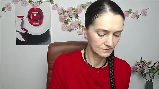 Snapshot of TayaFinch chatting on November 15, 2025, 1:18 pm TayaFinch online show from November 15, 2025, 1:18 pm