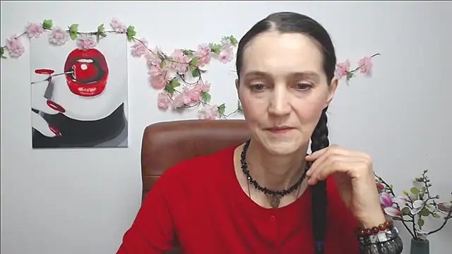 Snapshot of TayaFinch chatting on November 22, 2025, 1:10 pm TayaFinch online show from November 22, 2025, 1:10 pm