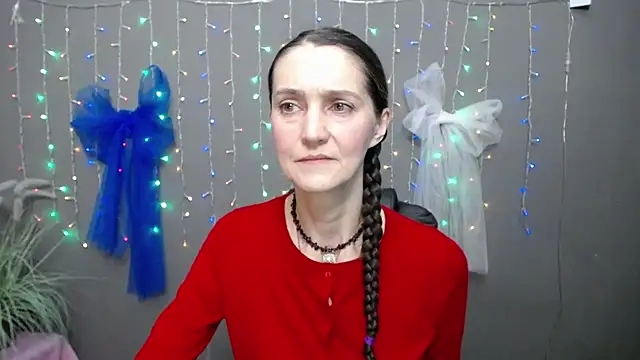 Snapshot of TayaFinch chatting on November 25, 2025, 2:17 pm TayaFinch online show from November 25, 2025, 2:17 pm