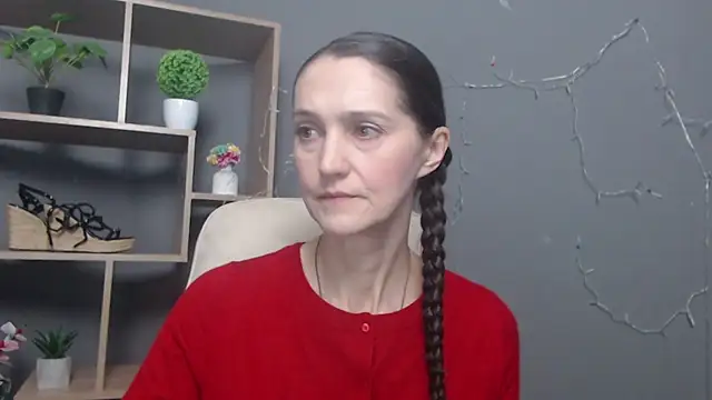 Snapshot of TayaFinch chatting on November 26, 2025, 1:34 pm TayaFinch online show from November 26, 2025, 1:34 pm