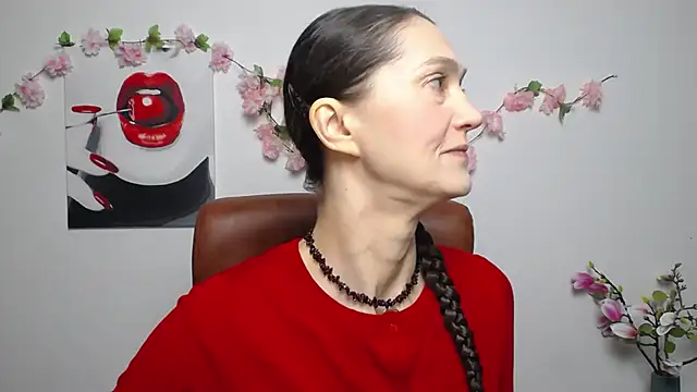 Snapshot of TayaFinch chatting on December 1, 2025, 1:05 pm TayaFinch online show from December 1, 2025, 1:05 pm