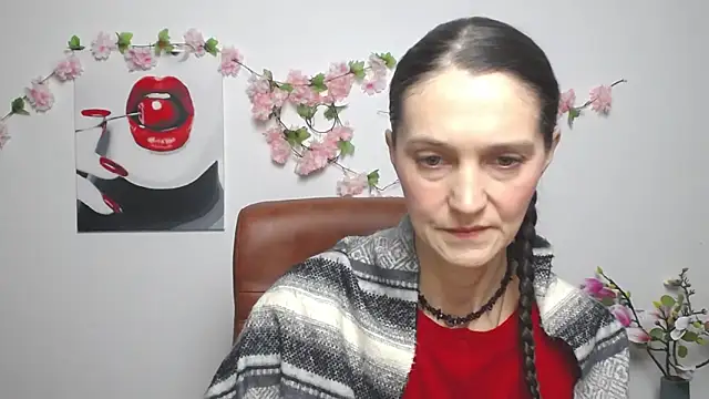 Snapshot of TayaFinch chatting on December 2, 2025, 1:17 pm TayaFinch online show from December 2, 2025, 1:17 pm