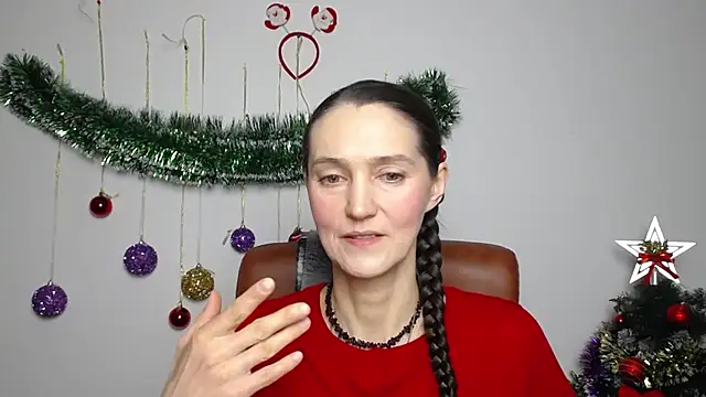 Snapshot of TayaFinch chatting on December 16, 2025, 2:44 pm TayaFinch online show from December 16, 2025, 2:44 pm